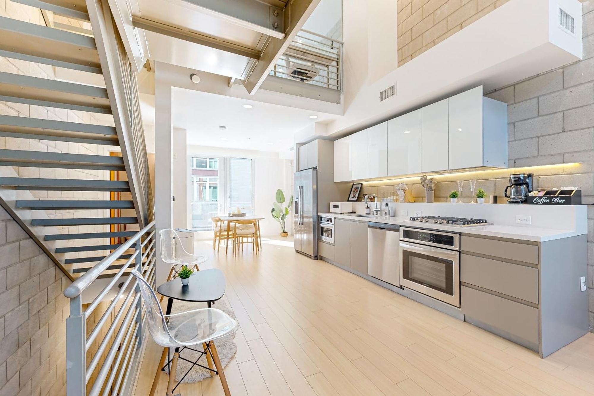 Modern Loft-Style Townhouse In Los Angeles Extérieur photo