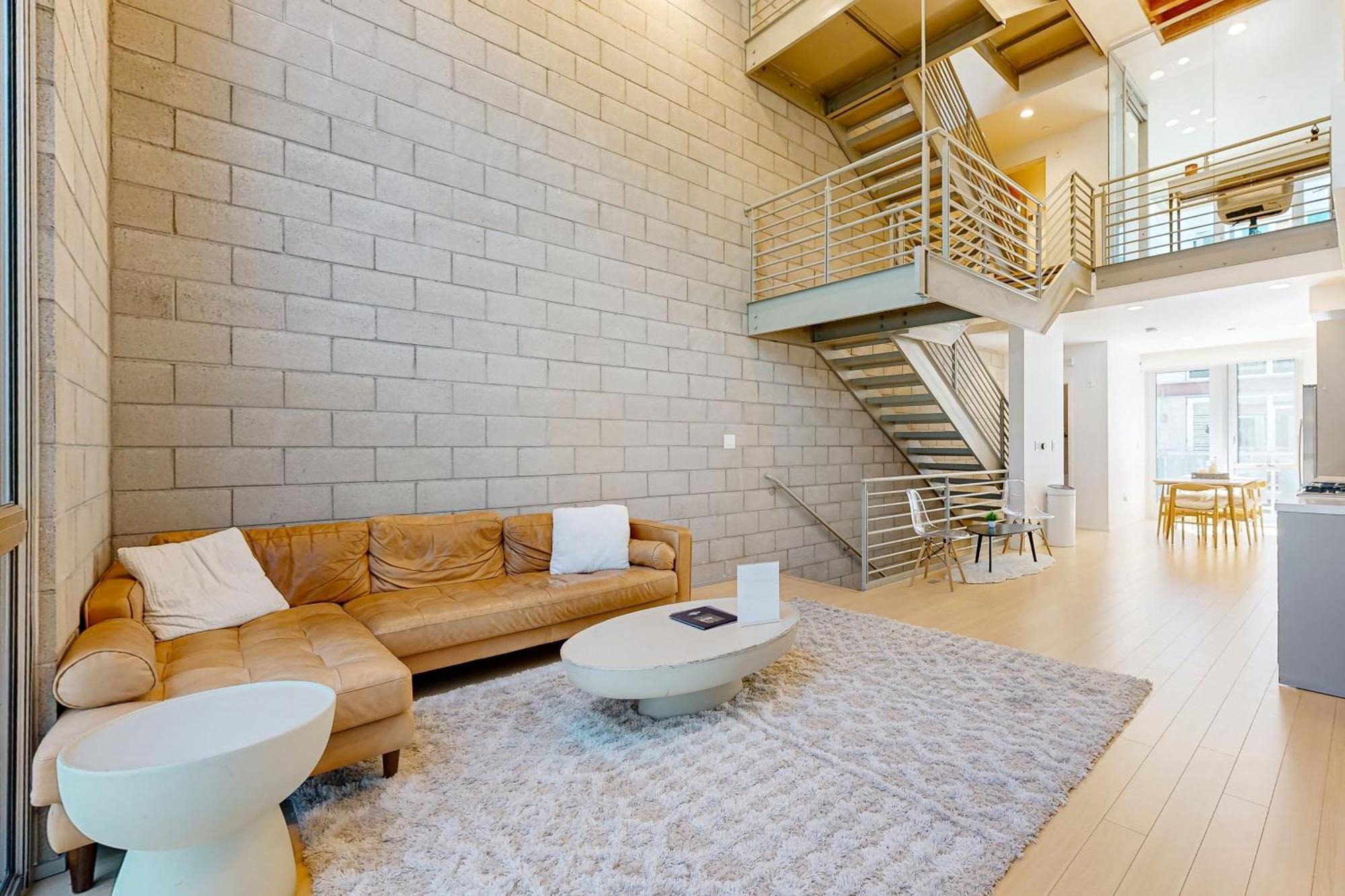 Modern Loft-Style Townhouse In Los Angeles Extérieur photo